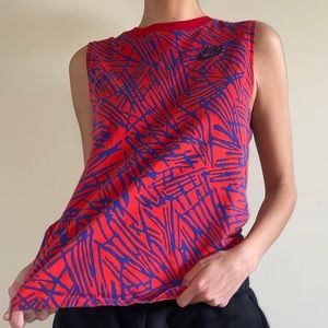 NIKE tank